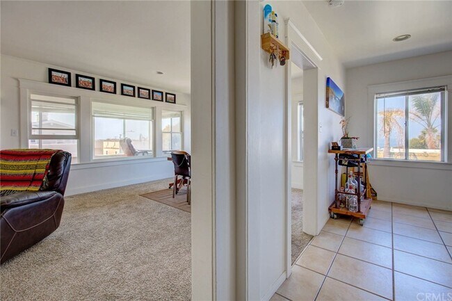 Building Photo - 223 24th St