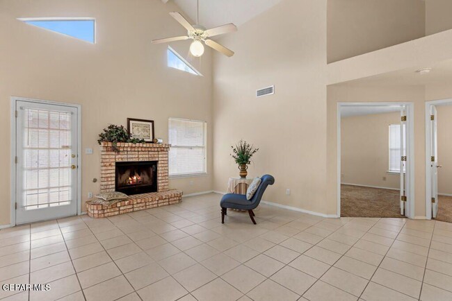Building Photo - 4720 Loma Grande Dr