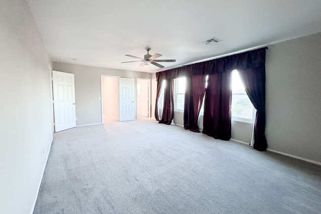 Building Photo - 4Bed/2.5Bath House in Cave Creek! $399 MOV...