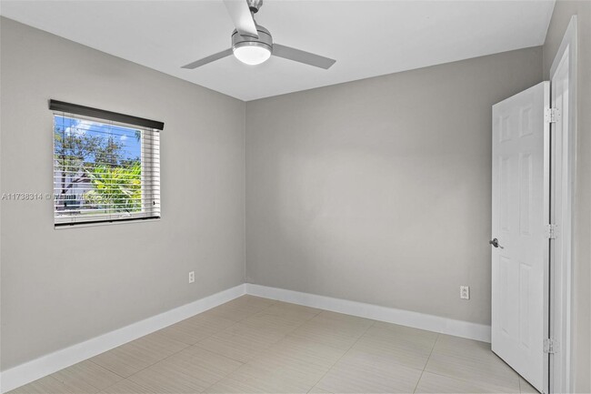 Building Photo - 11845 SW 190th Terrace