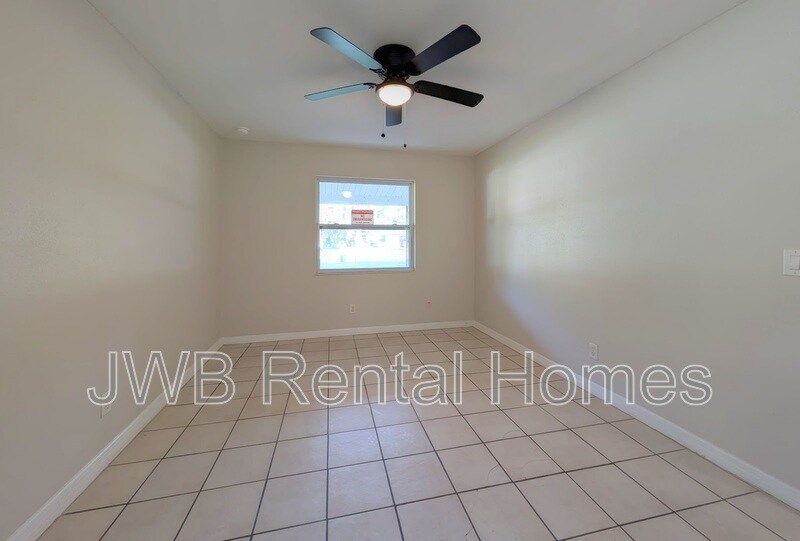 Building Photo - 7544 Impala Ln