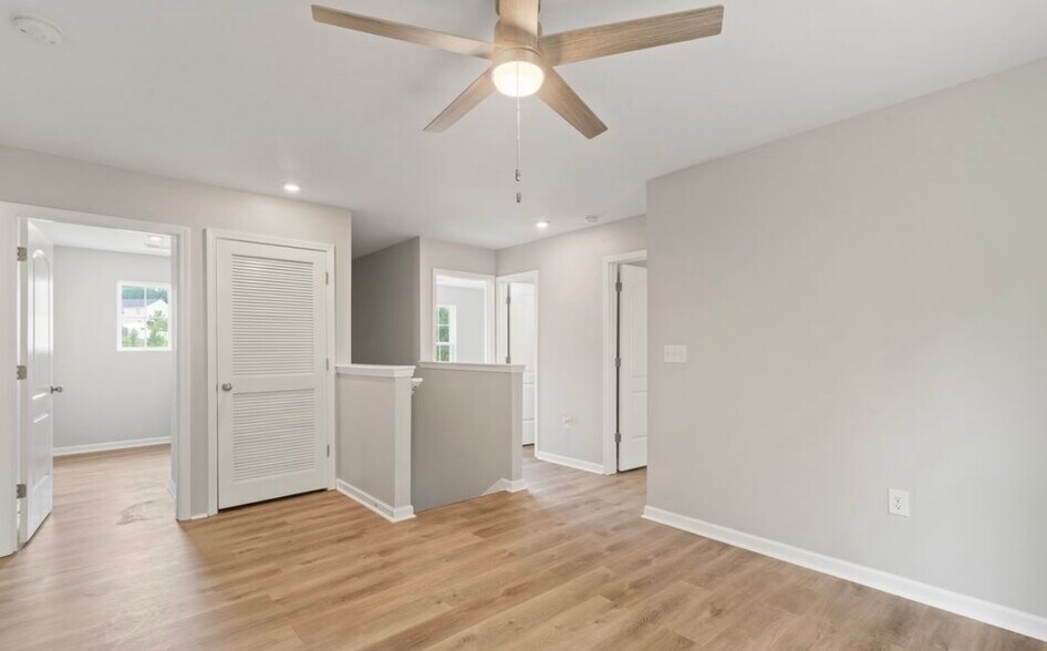 Building Photo - 509 Kinsale Ct