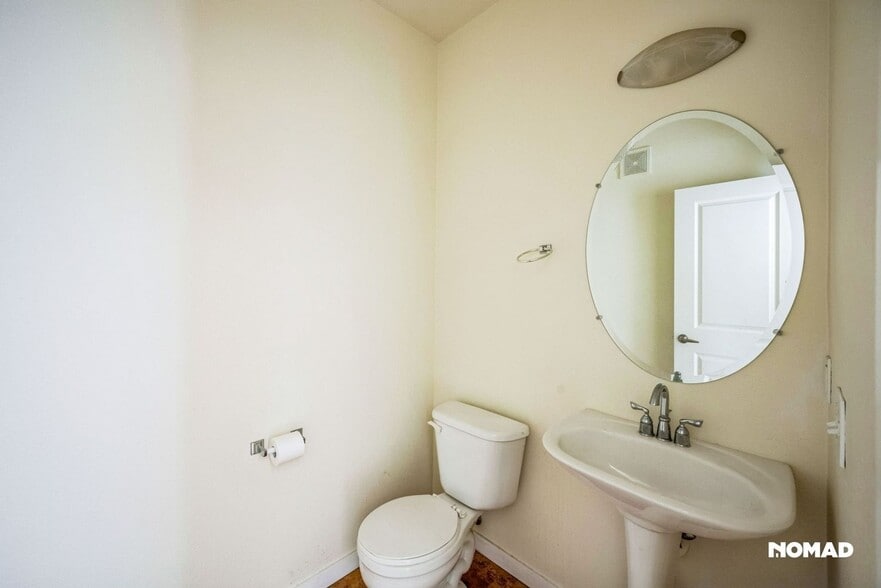 Building Photo - 4100 N Albion St