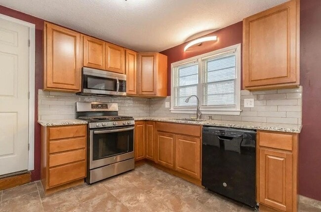 Building Photo - 4818 Norwood Ave