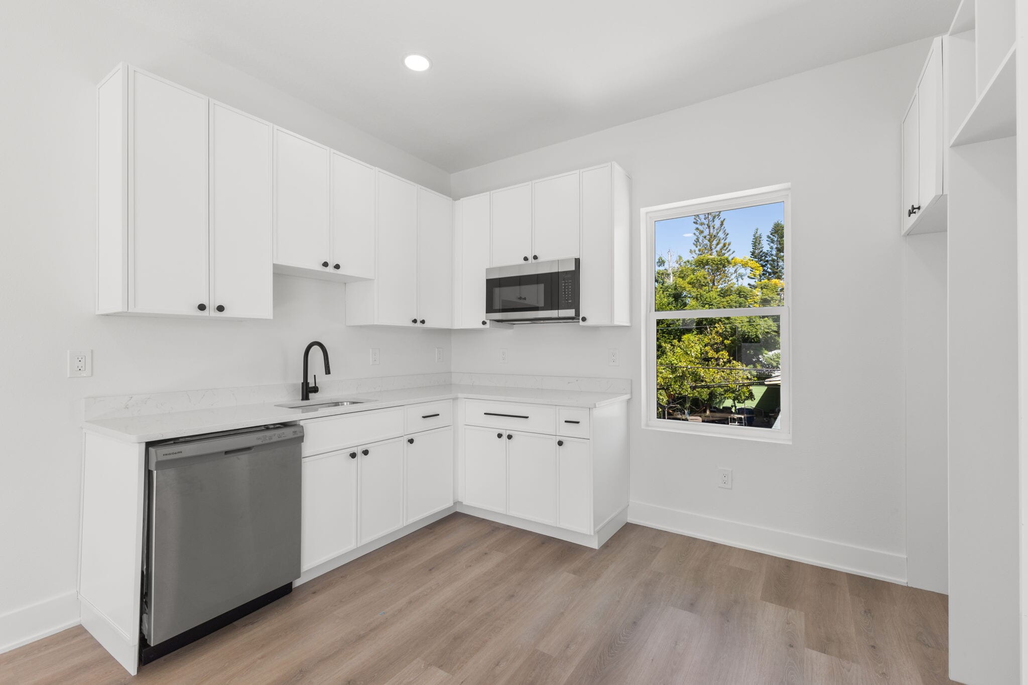 Building Photo - 2523 13th Ave N