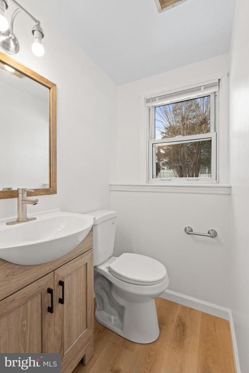 Building Photo - 154 Valleybrook Rd E