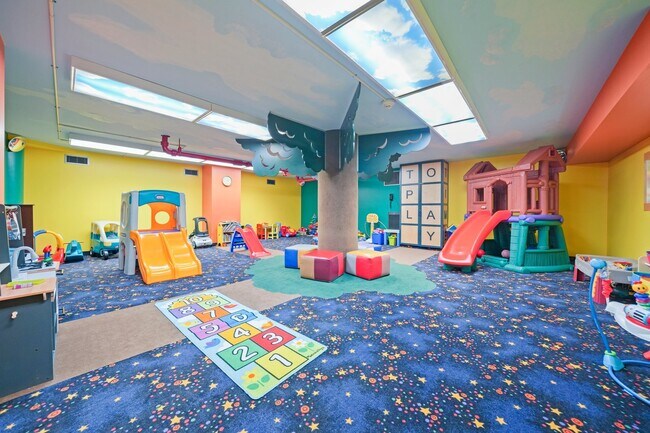 Building Photo - 155 N Harbor Dr