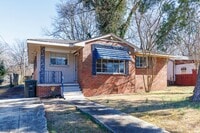 Building Photo - 3 BR home in Tarrant