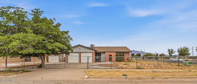 Building Photo - 10837 Gemstone St
