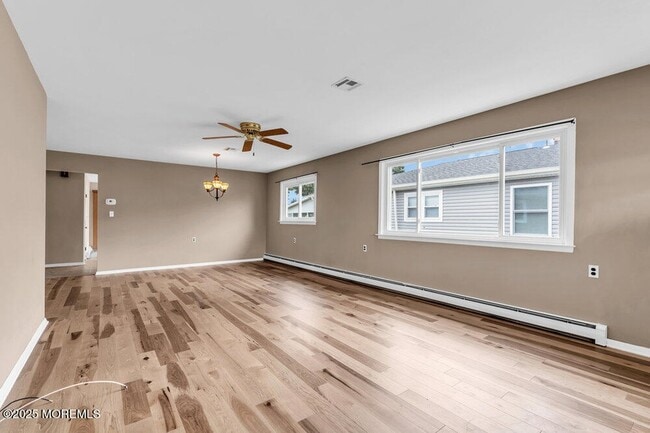 Building Photo - 24 Liberta Dr