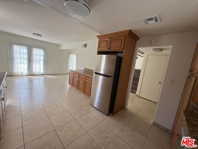 Building Photo - 5867 Cape Horn Dr