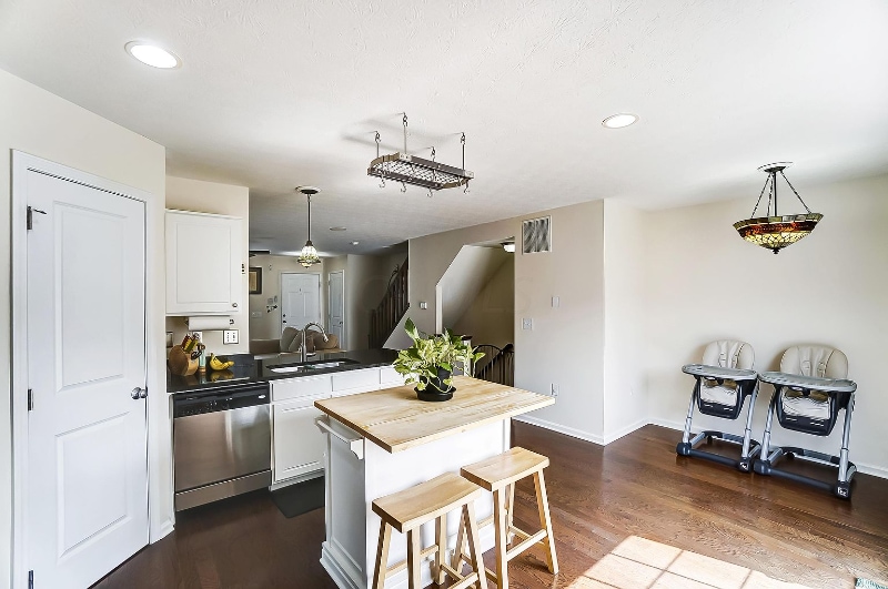 Building Photo - 5655 Chippewa Falls St