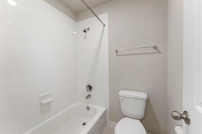 Building Photo - 254 Aster View Ct