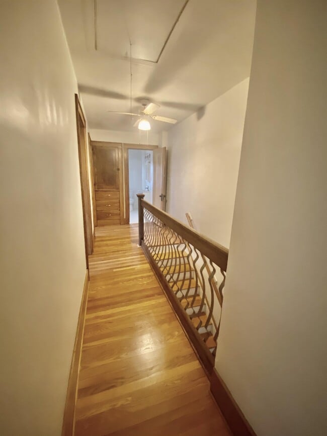 Building Photo - 333 Orange St