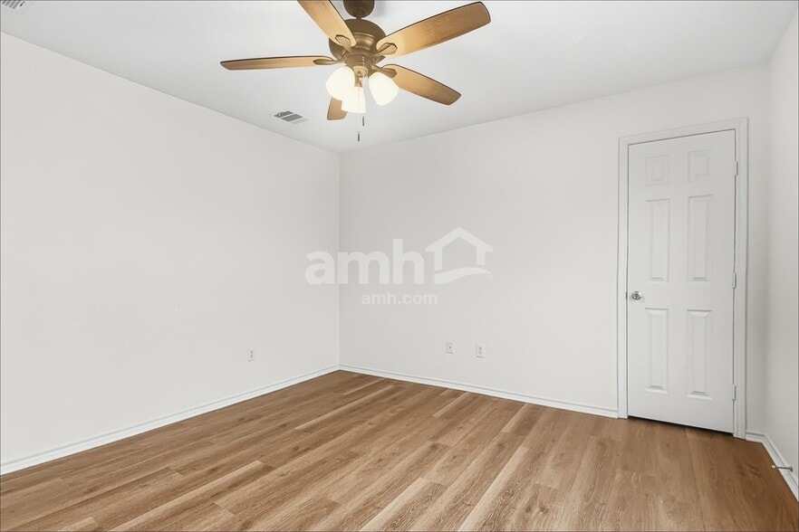 Building Photo - 11741 Cottontail Dr