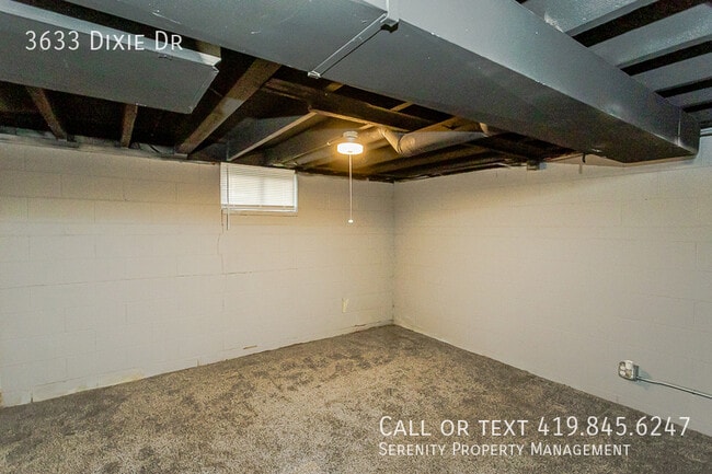 Building Photo - 3633 Dixie Dr