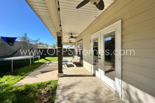 Building Photo - 4559 Hermosa Rd