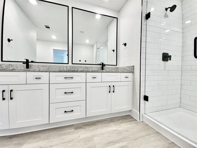 Building Photo - 8509 Shoreham