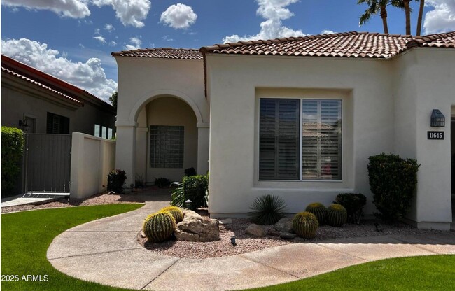 Building Photo - 11645 E Bella Vista Dr