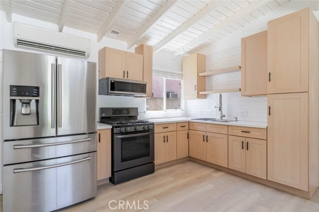 Building Photo - 5730 Willowcrest Ave