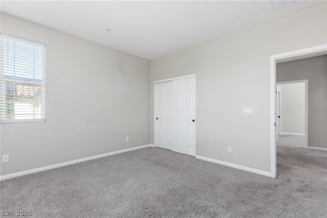 Building Photo - 204 Rondeau Ave