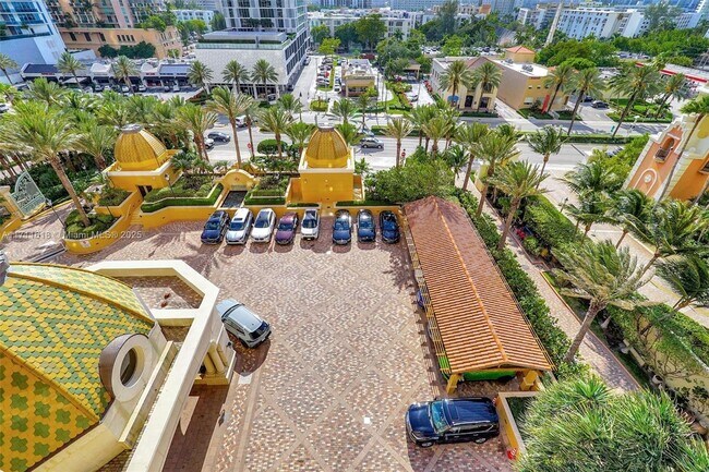 Building Photo - 17749 Collins Ave