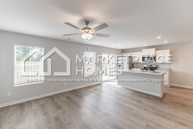 Building Photo - 4127 Hudson Ct SW