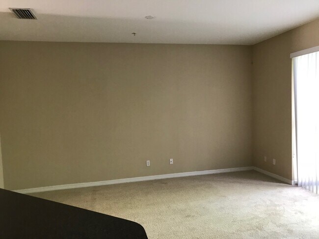 Building Photo - 629 Pinebranch Cir