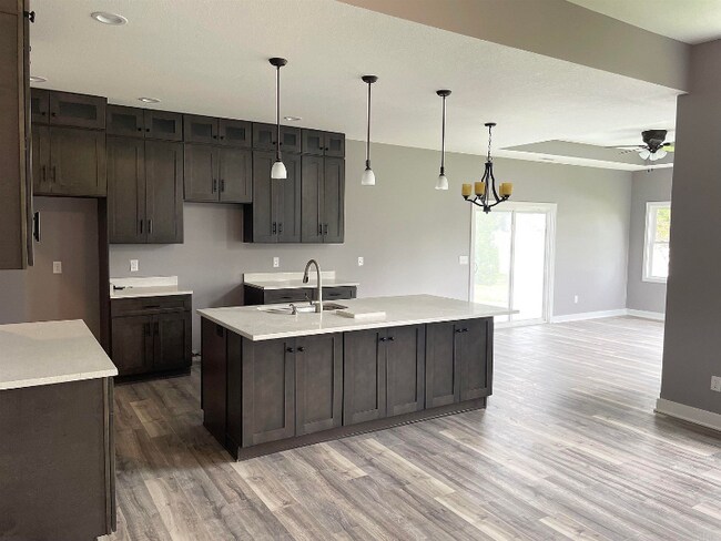 Building Photo - 2227 Blue Harbor Dr