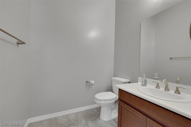 Building Photo - 224 Highspring St