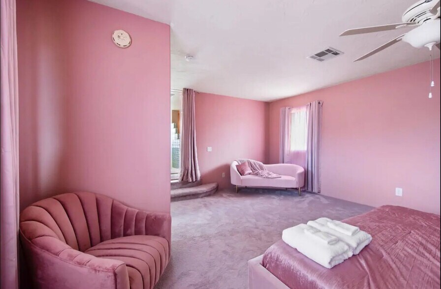 Building Photo - 7731 Arrowhead Dr