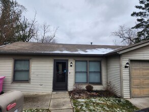 Building Photo - 2 bedroom 1 bath