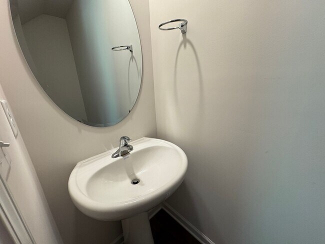 Building Photo - Move-in Ready with **Move-in Special** $25...