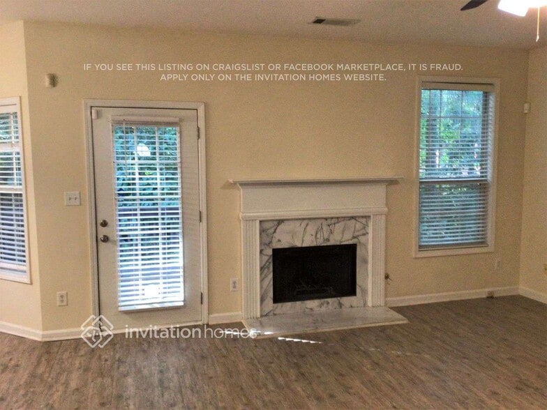 Building Photo - 4375 Red Rock Point