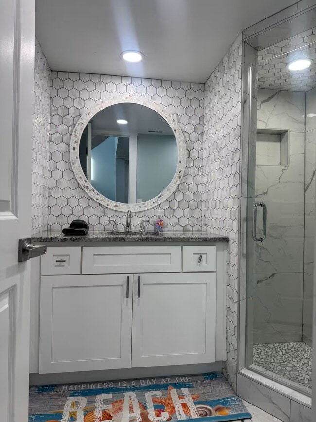 Building Photo - 3837 Sandstone Ct