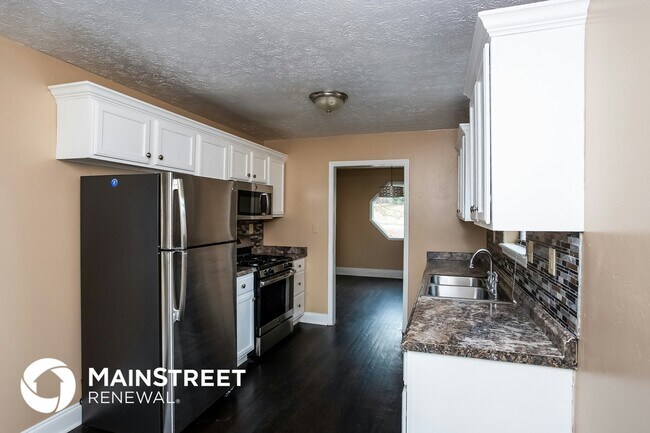 Building Photo - 4055 Cranwood Dr