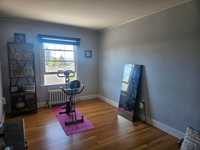 Building Photo - 5bd 5ba Stunning Home
