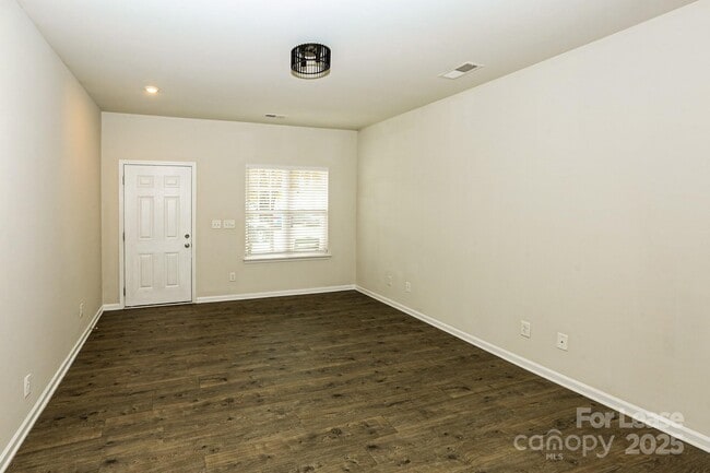 Building Photo - 7442 Sienna Heights Pl