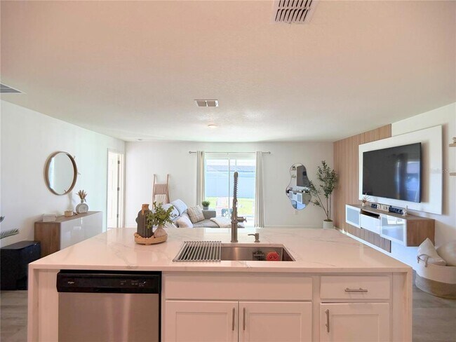 Building Photo - 4394 SW 170th Street Rd