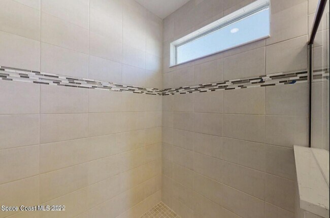 Building Photo - 2746 Spur Dr