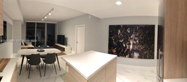Building Photo - 16385 Biscayne Blvd