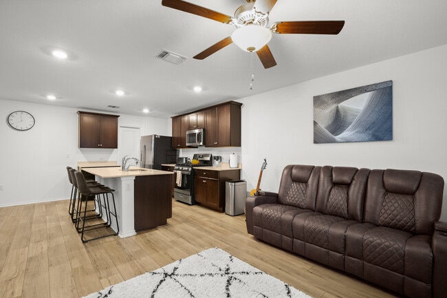 Building Photo - 7304 Sparkling Light Dr