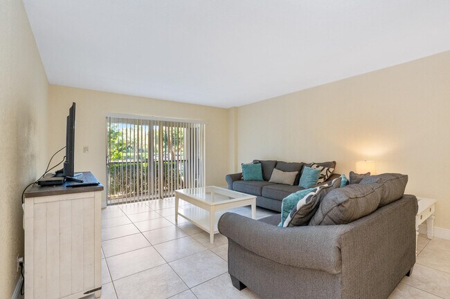 Building Photo - 1111 S Ocean Blvd