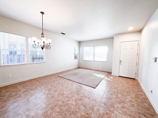 Building Photo - 1808 Spokane Rd