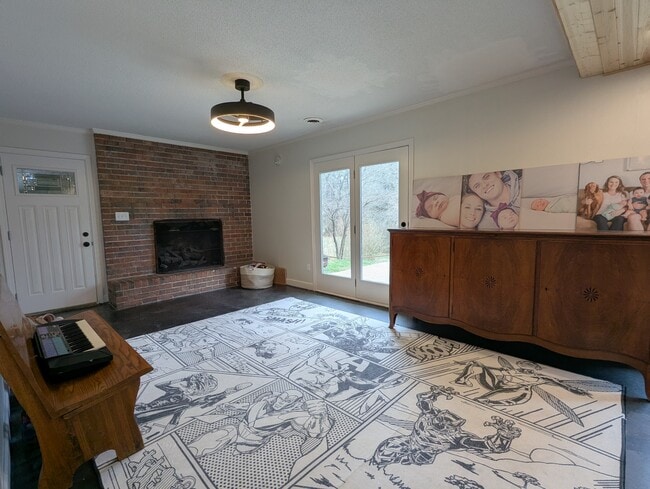 Building Photo - 110 Melbourne Ln