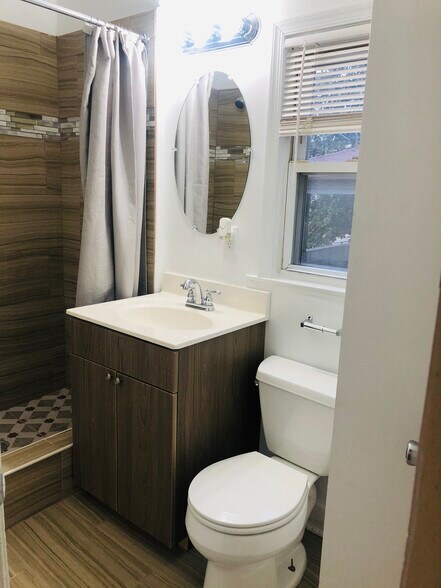 Primary Photo - 2922 E Cold Spring Ln