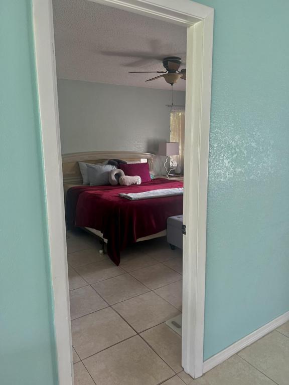 Building Photo - 2013 Redmond St