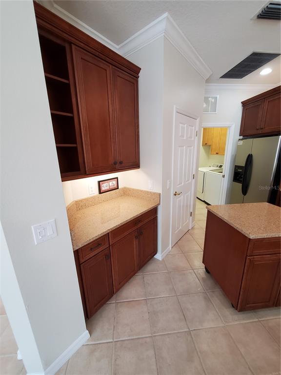 Building Photo - 5262 Far Oak Cir