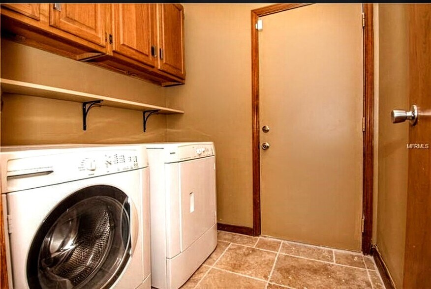 Building Photo - 11408 Galleria Dr