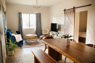 Building Photo - 1314 S 8th Ave